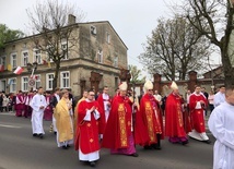 Bp Ignacy Dec doceniony na uroczystościach odpustowych w Gnieźnie