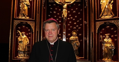 Ołtarz bp. Jerina. Świadek wieków modlitwy