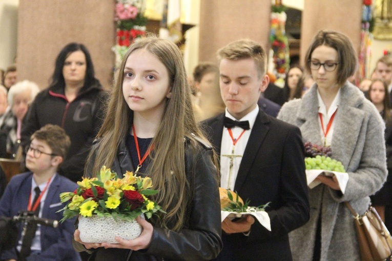 Bierzmowanie w Limanowej, cz. 1