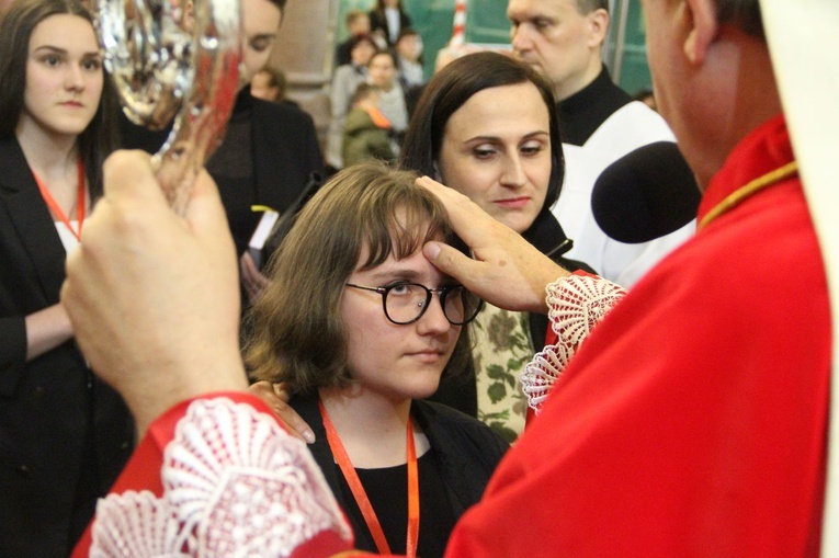 Bierzmowanie w Limanowej, cz. 1