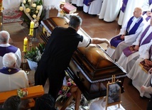 Ostatnie pożegnanie śp. ks. Jana Zycha