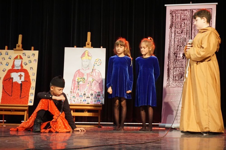 Szkoła Podstawowa im. św. Wojciecha we Włodowicach uczciła patrona