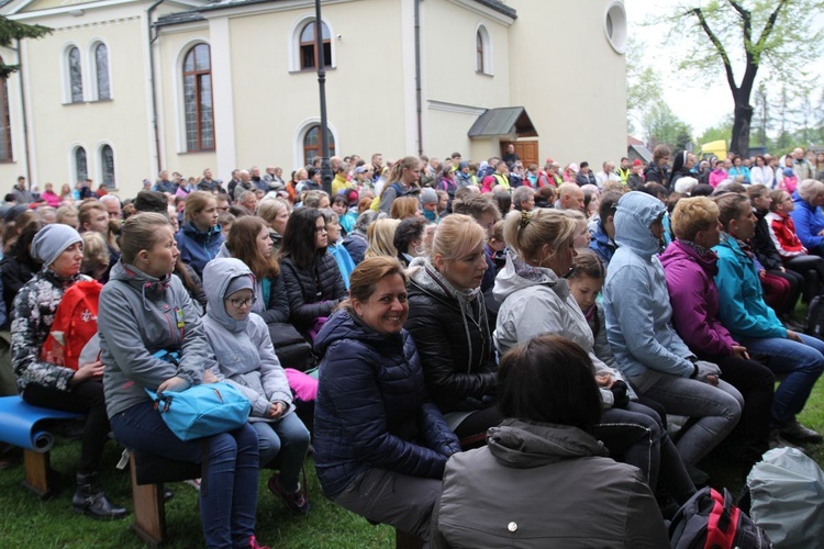 Msza św. pielgrzymów łagiewnickich w Hałcnowie - 2019