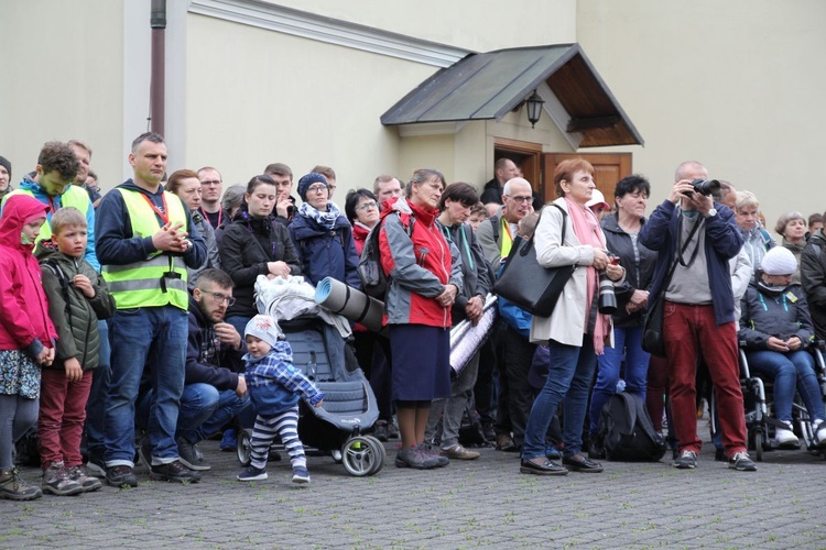 Msza św. pielgrzymów łagiewnickich w Hałcnowie - 2019