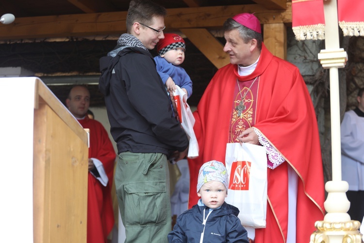 Msza Święta na rozpoczęcie 7. pielgrzymki z Hałcnowa do Łagiewnik - 2019