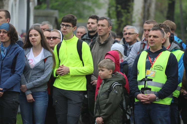 Msza Święta na rozpoczęcie 7. pielgrzymki z Hałcnowa do Łagiewnik - 2019