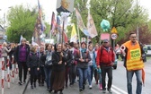 7. pielgrzymka z Hałcnowa wyrusza do Łagiewnik, cz. 1 - 2019