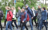7. pielgrzymka z Hałcnowa wyrusza do Łagiewnik. cz. 2 - 2019