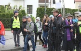 7. pielgrzymka z Hałcnowa wyrusza do Łagiewnik. cz. 2 - 2019