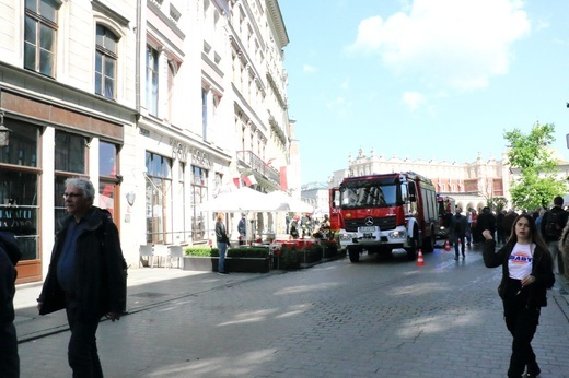 Niegrożny pożar w piwnicach krakowskiego "Wierzynka"