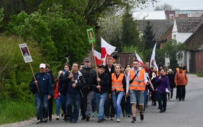 Całe życie w drodze. Pielgrzymi ze Słupska wędrują na Górę Chełmską