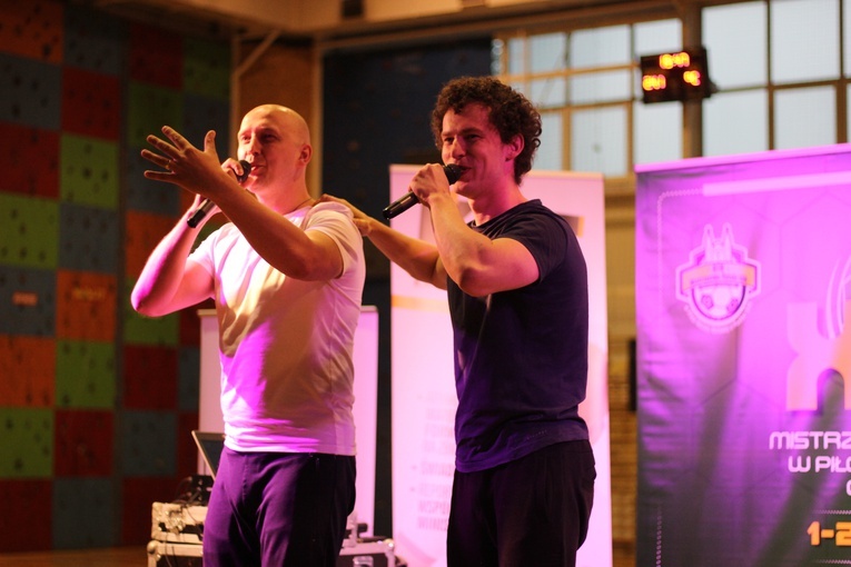 XIV Mistrzostwa Polski LSO w Piłce Nożnej Halowej o Puchar KnC - koncert