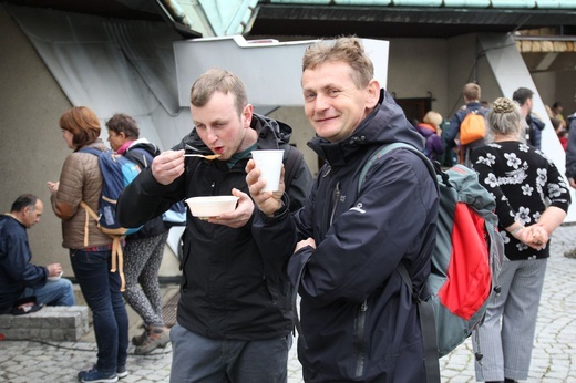 Postój pielgrzymów w Kętach-Podlesiu - 2019