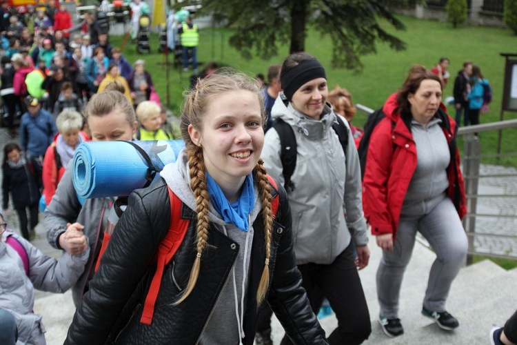 Postój pielgrzymów w Kętach-Podlesiu - 2019