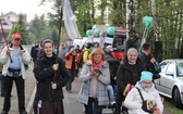 W drodze z Kęt-Podlesia - grupy św. Matki Teresy, św. Maksymiliana i św. Brata Alberta - 2019