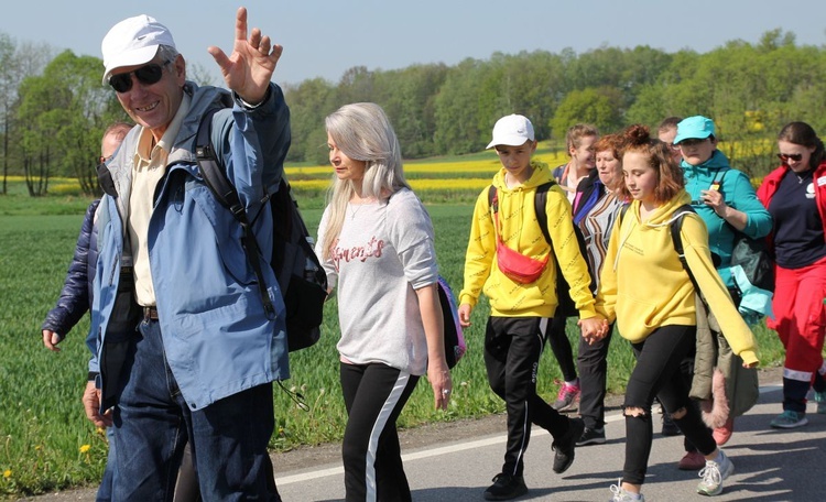 Z Witkowic do Wieprza - 2. dzień drogi do Łagiewnik - 2019