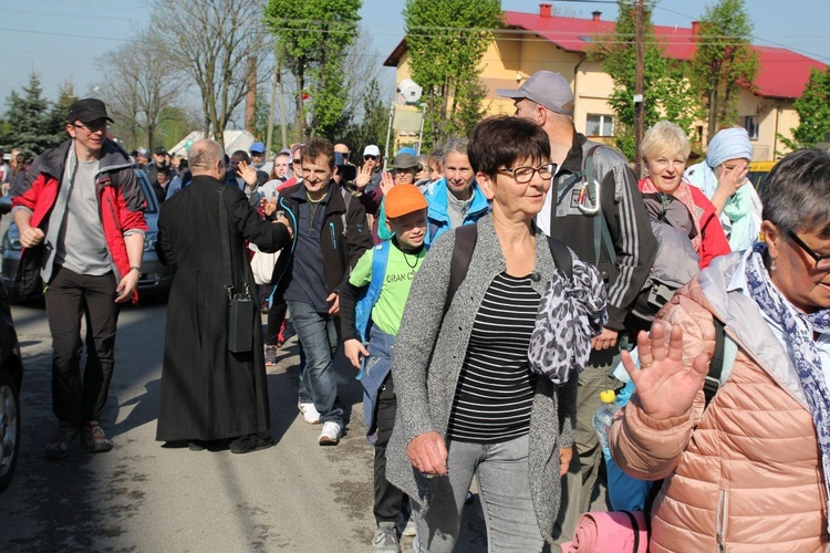 Z Witkowic do Wieprza - 2. dzień drogi do Łagiewnik - 2019