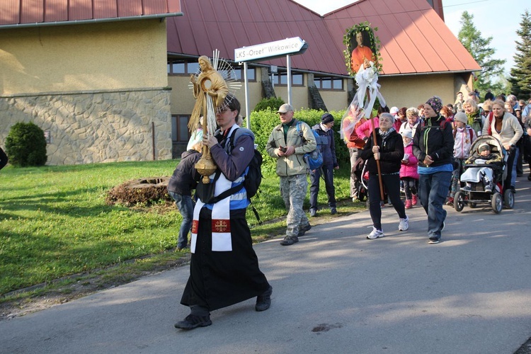 Z Witkowic do Wieprza - 2. dzień drogi do Łagiewnik - 2019