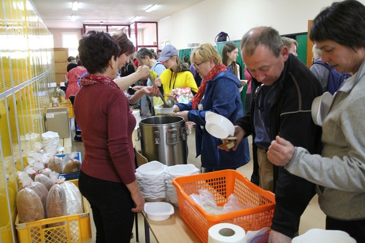 Postój pielgrzymów w Wieprzu - 2019