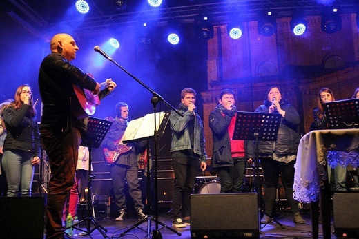 Pielgrzymo-granie i uwielbienie Najświętszego Sakramentu w Wysokiej - 2019