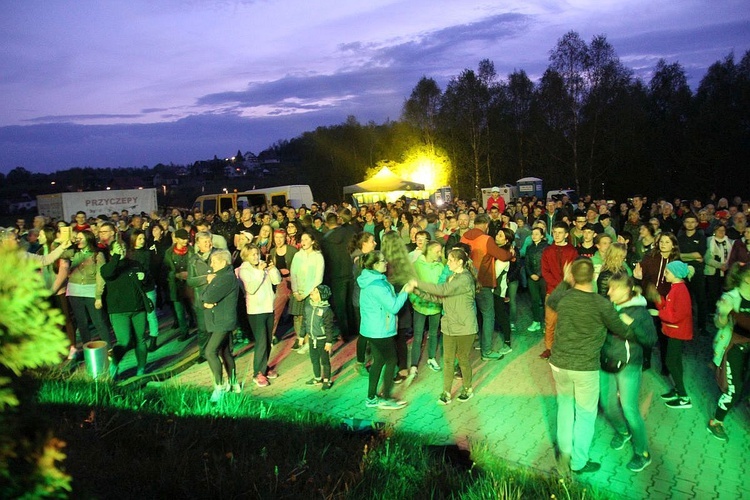 Pielgrzymo-granie i uwielbienie Najświętszego Sakramentu w Wysokiej - 2019