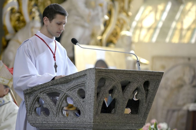 Pielgrzymka duchowieństwa do strzegomskiej bazyliki