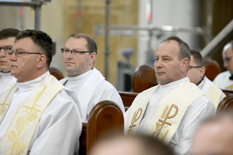 Pielgrzymka duchowieństwa do strzegomskiej bazyliki