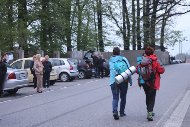 Powitanie grupy bł. ks. Sopoćki w Nidku - 2019