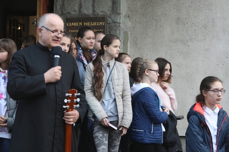 Powitanie grupy bł. ks. Sopoćki w Nidku - 2019