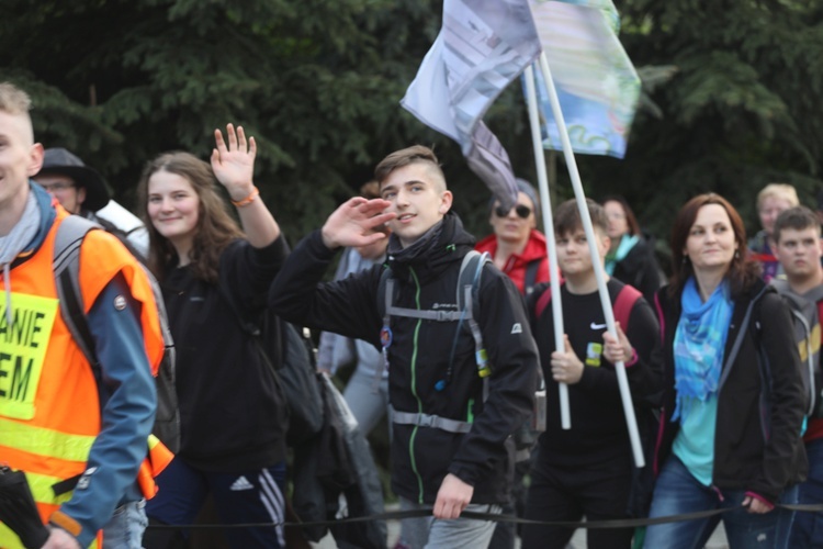 Powitanie grupy bł. ks. Sopoćki w Nidku - 2019