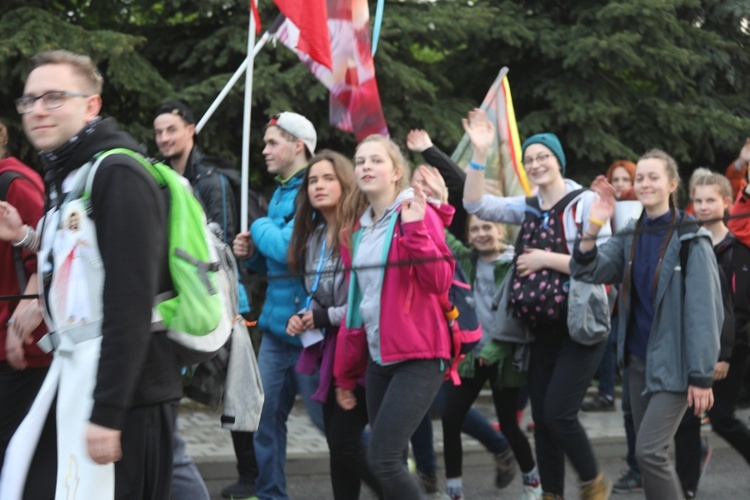 Powitanie grupy bł. ks. Sopoćki w Nidku - 2019