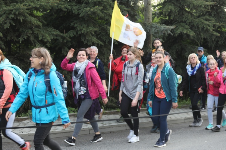 Powitanie grupy bł. ks. Sopoćki w Nidku - 2019