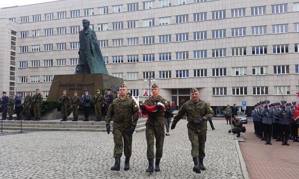 Obchody rocznicy uchwalenia Konstytucji 3 Maja oraz 98. rocznicy wybuchu III Powstania Śląskiego