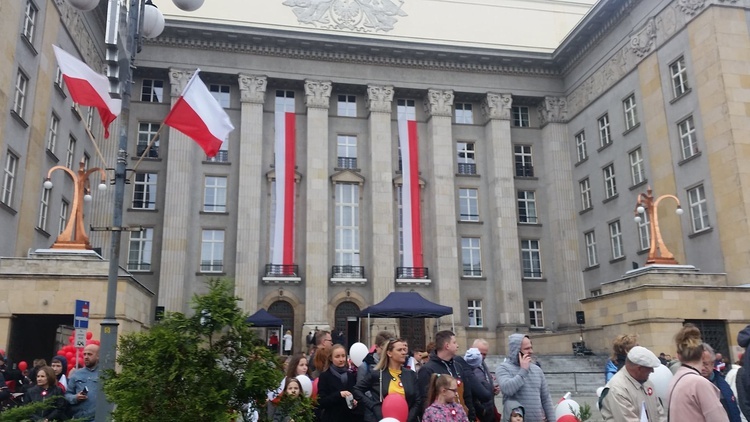 Obchody rocznicy uchwalenia Konstytucji 3 Maja oraz 98. rocznicy wybuchu III Powstania Śląskiego