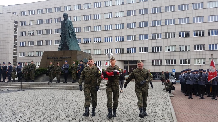 Obchody rocznicy uchwalenia Konstytucji 3 Maja oraz 98. rocznicy wybuchu III Powstania Śląskiego