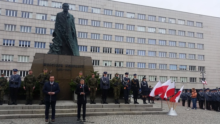 Obchody rocznicy uchwalenia Konstytucji 3 Maja oraz 98. rocznicy wybuchu III Powstania Śląskiego