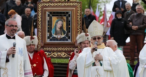 Uroczystość NMP Królowej Polski w Rokitnie