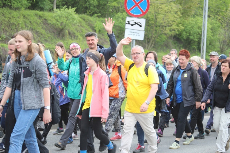 7. pielgrzymka dotarła z Hałcnowa do Łagiewnik - 2019