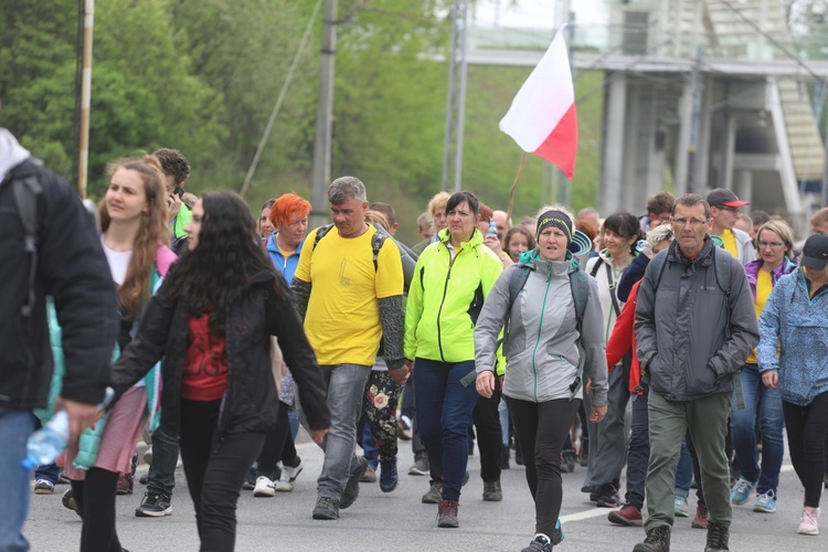 7. pielgrzymka dotarła z Hałcnowa do Łagiewnik - 2019