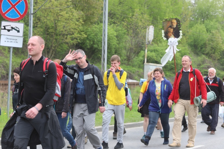 7. pielgrzymka dotarła z Hałcnowa do Łagiewnik - 2019