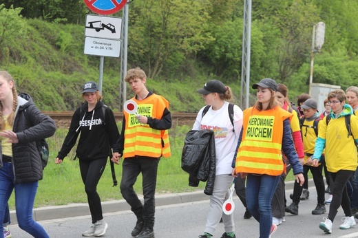 7. pielgrzymka dotarła z Hałcnowa do Łagiewnik - 2019