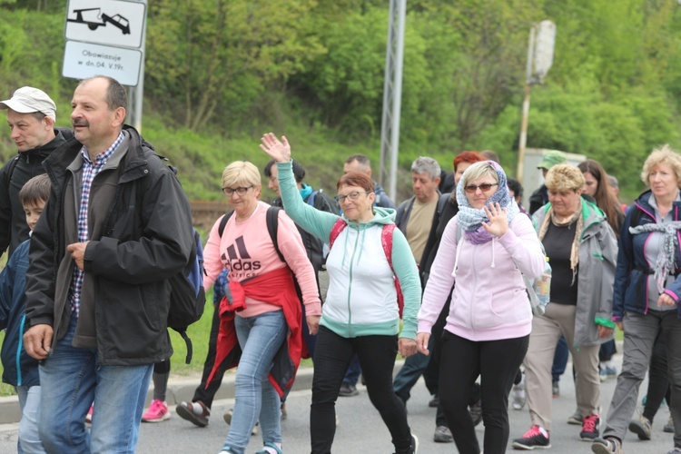 7. pielgrzymka dotarła z Hałcnowa do Łagiewnik - 2019