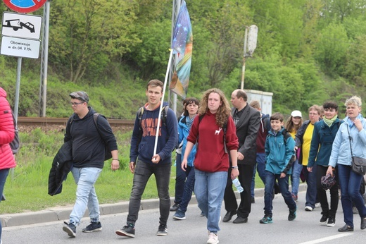 7. pielgrzymka dotarła z Hałcnowa do Łagiewnik - 2019
