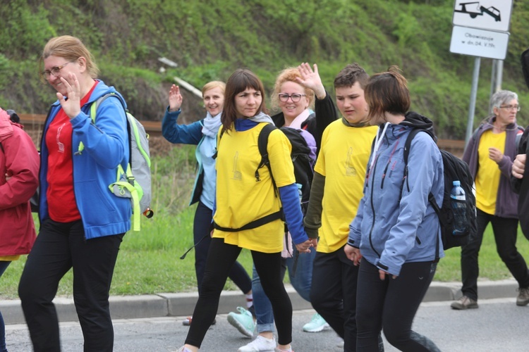 7. pielgrzymka dotarła z Hałcnowa do Łagiewnik - 2019