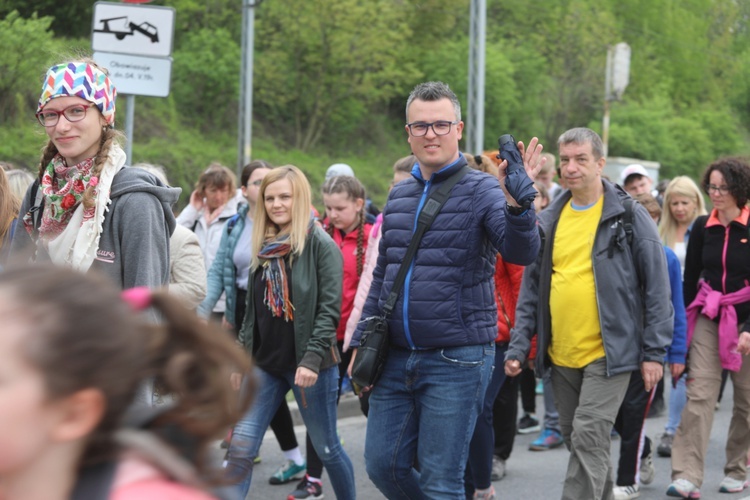 7. pielgrzymka dotarła z Hałcnowa do Łagiewnik - 2019