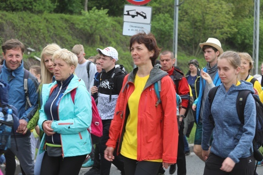 7. pielgrzymka dotarła z Hałcnowa do Łagiewnik - 2019