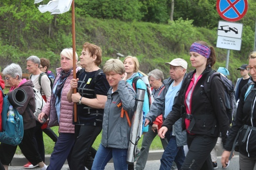 7. pielgrzymka dotarła z Hałcnowa do Łagiewnik - 2019