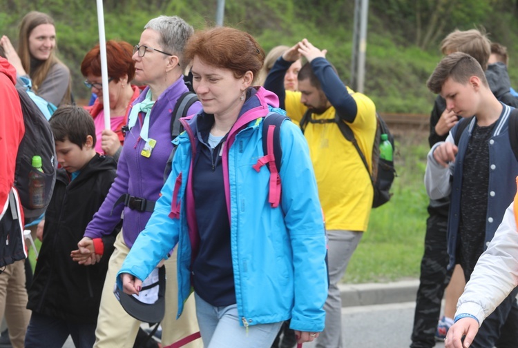 7. pielgrzymka dotarła z Hałcnowa do Łagiewnik - 2019