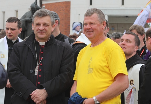 7. pielgrzymka dotarła z Hałcnowa do Łagiewnik - 2019