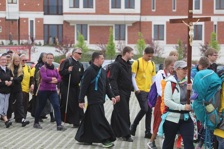 7. pielgrzymka dotarła z Hałcnowa do Łagiewnik - 2019